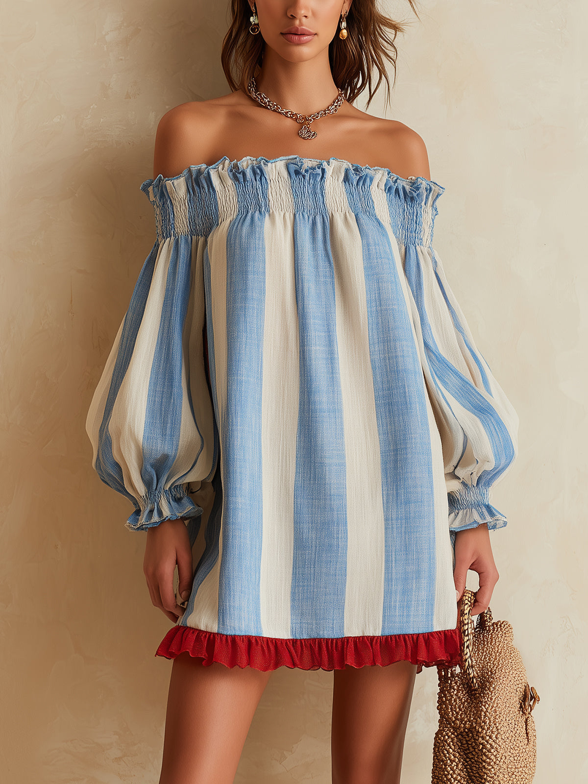 Ondine | Vestido Mini de Rayas Azul y Blanco con Hombros al Descubierto y Bajo Contrastado