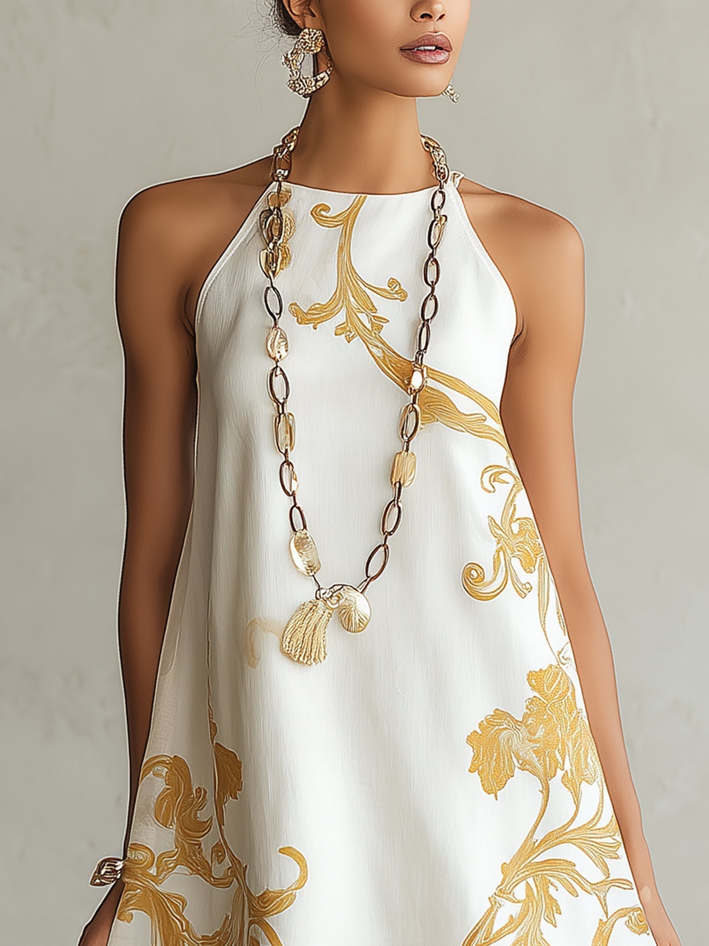 Héloïse | Vestido Mini Blanco de Encaje con Motivos Dorados