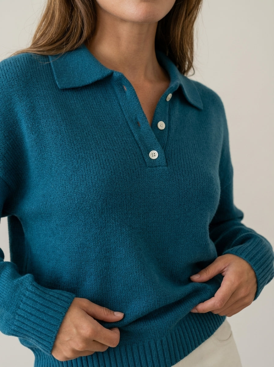 Olivia – Jersey de Punto Suave con Cuello Elegante