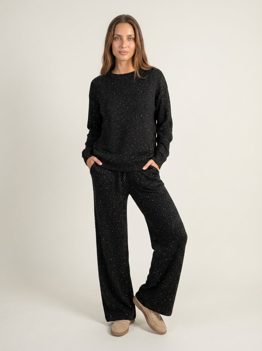 Lucía – Conjunto Brillante de Punto y Pantalón