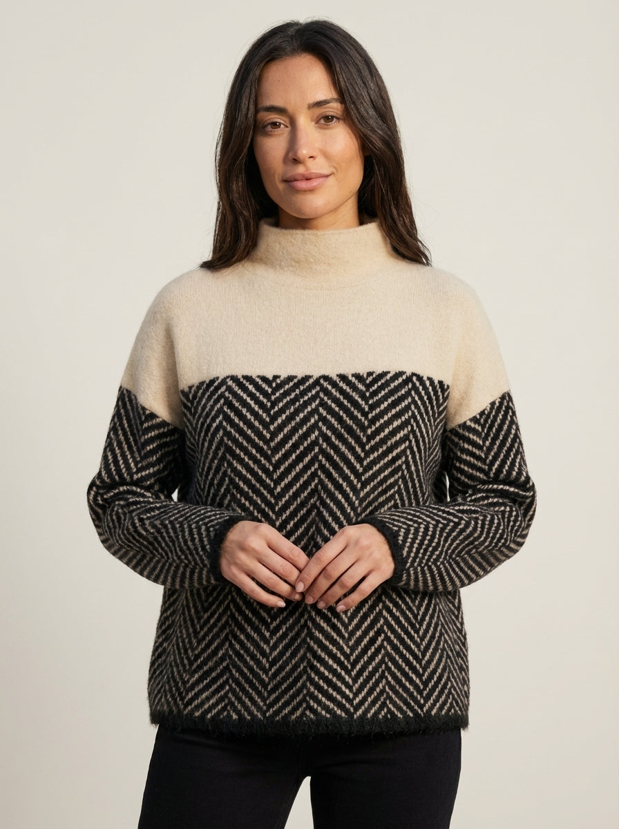 Nora – Jersey Elegante de Cuello Alto