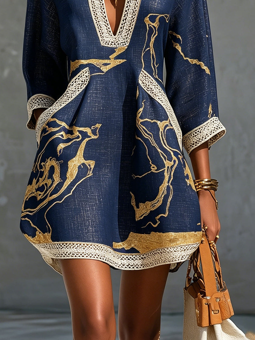 Cosette | Vestido Mini Azul Marino de Encaje de Ganchillo con Motivos Dorados y Escote en V