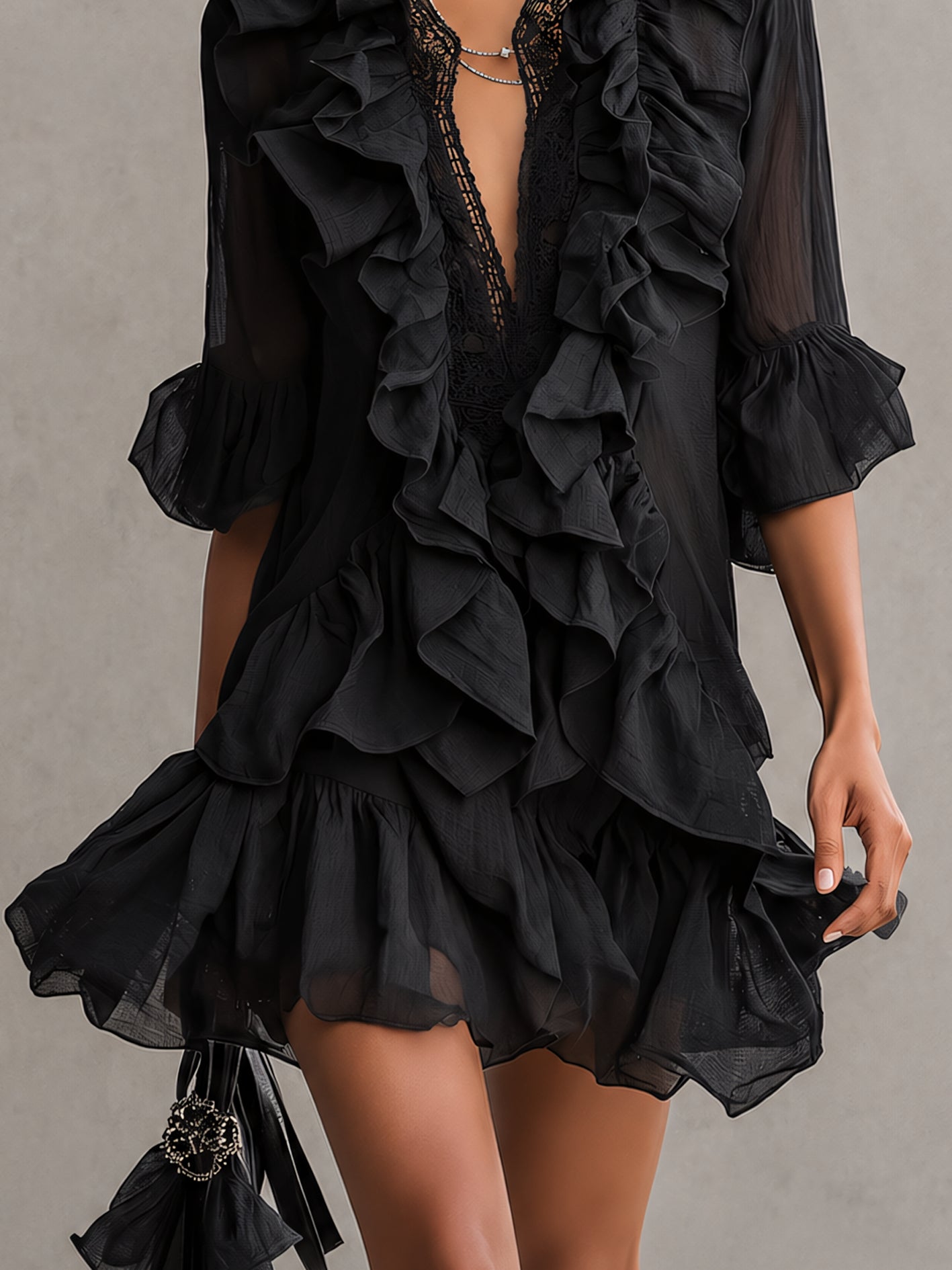 Anaïs | Vestido Mini Negro de Muselina con Volantes