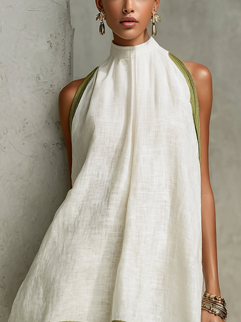 Agathe | Vestido Mini Trapecio Blanco sin Mangas con Ribete Verde Oliva y Flores