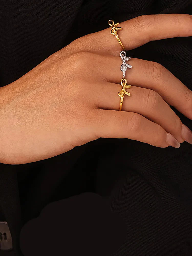 Anillo con Lazo